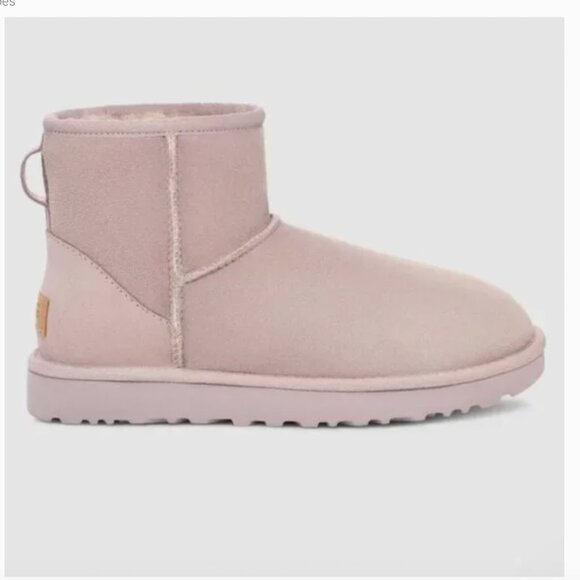 NWT UGG Classic Mini II Suede Boots, Pale Smoke, size 7 - Picture 1 of 9